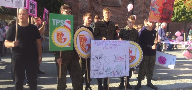 UWAGA!!! Konkurs „Najlepsze hasło promujące Zdrowie”. GŁOSUJ NA NASZĄ SZKOŁĘ! UWAGA!!! Konkurs „Najlepsze hasło promujące Zdrowie”. GŁOSUJ NA NASZĄ SZKOŁĘ!
