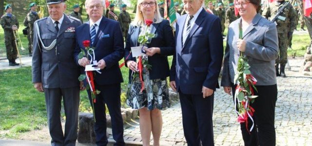 Srebrna Odznaka „Zasłużony dla ZIW” dla Pani Dyrektor ZSZ Nr 1 Srebrna Odznaka „Zasłużony dla ZIW” dla Pani Dyrektor ZSZ Nr 1