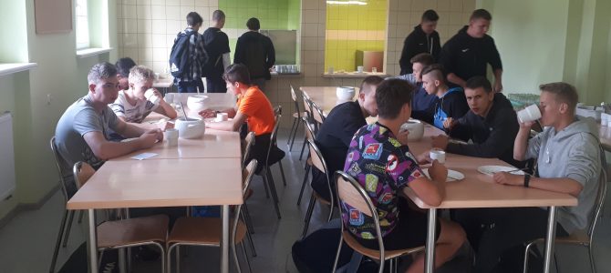 Obiady w szkolnej stołówce Obiady w szkolnej stołówce